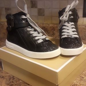 Michael kors Big & Little Girls Ivy Calla Sneaker